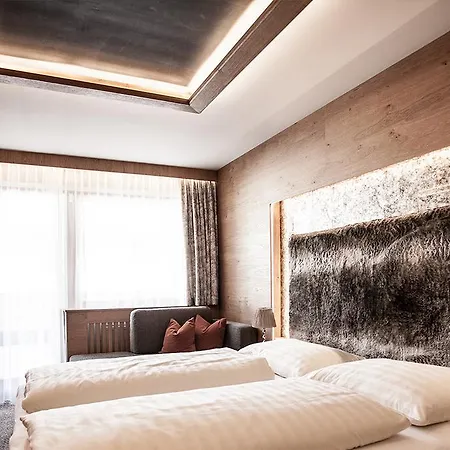 Gramaser Hotel 4*
