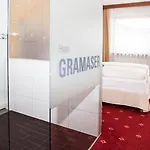 Gramaser
